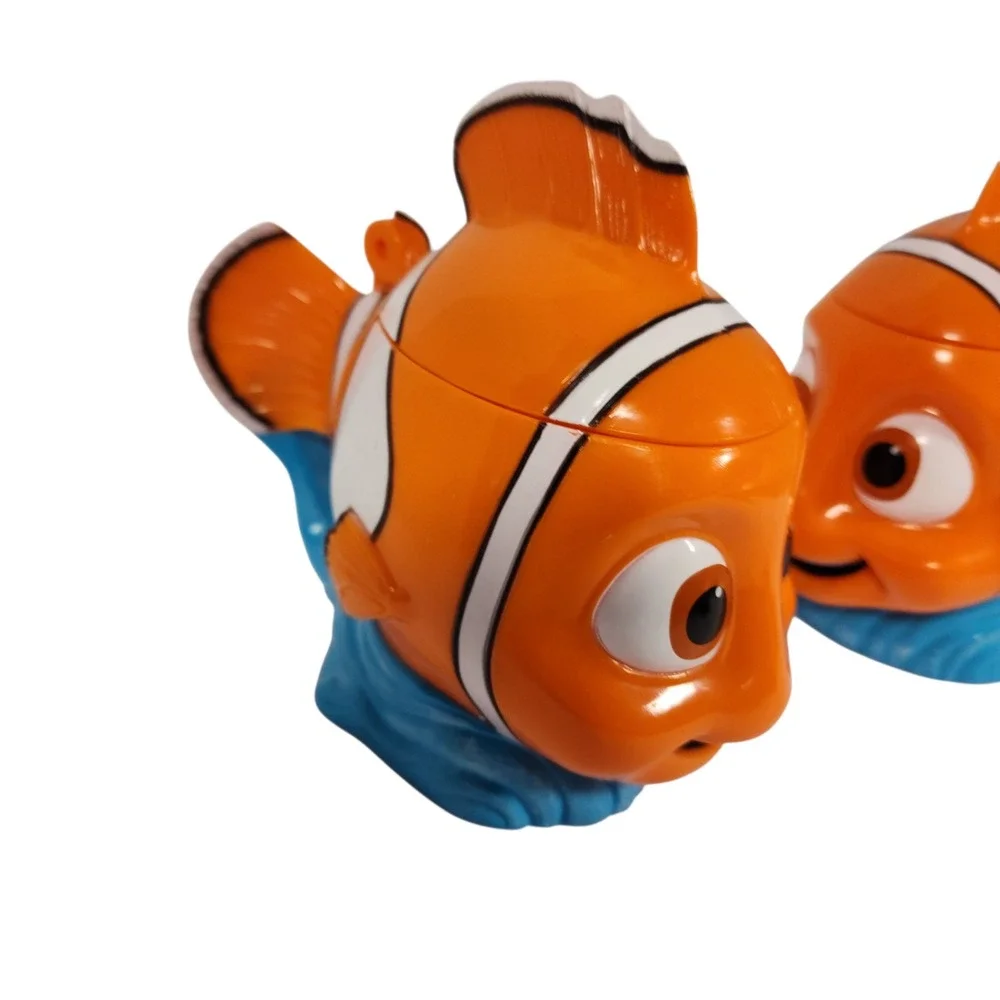Disney on Ice Pixar Finding Nemo Clowning Cup‎ Collectible Set 2